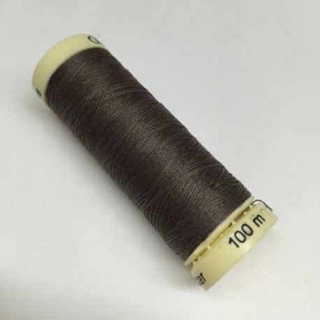 Gütermann sewing thread grey (724)